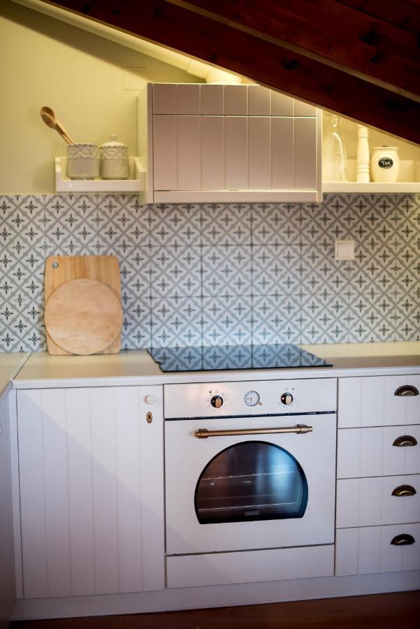 Country Style Attic In The Heart Of Preveza Apartment Bagian luar foto